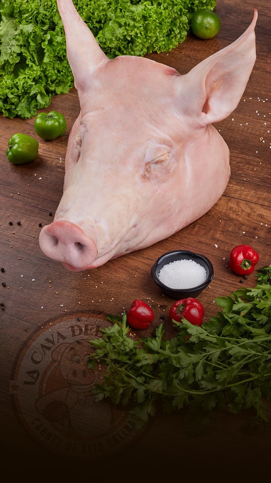 Cabezas de Cerdo sobre tabla de madera, La Cava del Cerdo