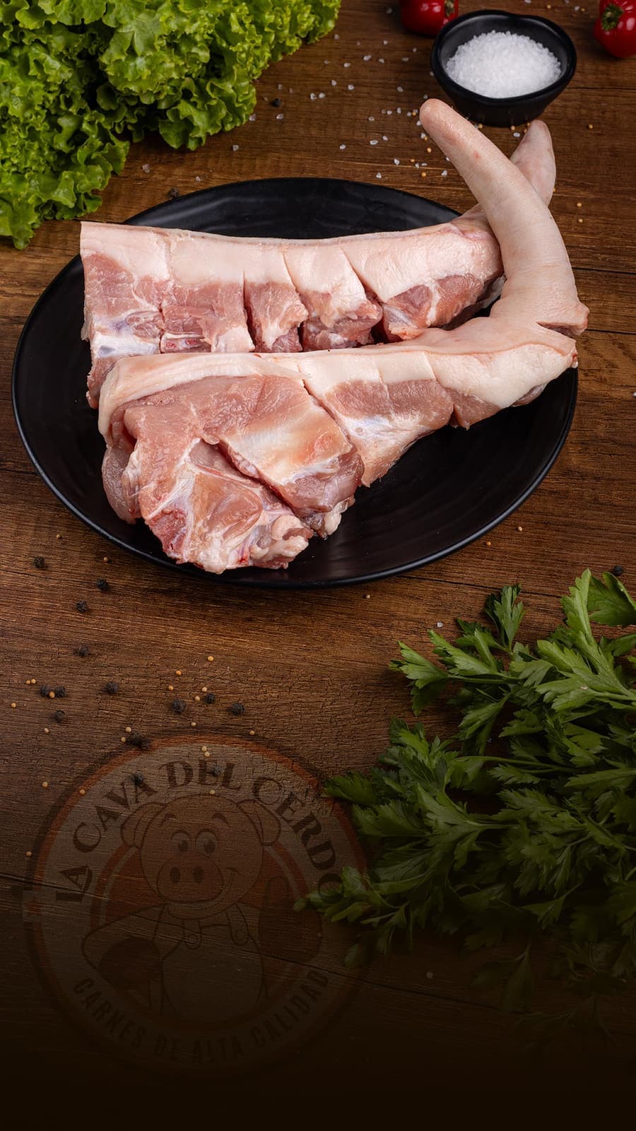 Cola de Cerdo sobre tabla de madera, La Cava del Cerdo