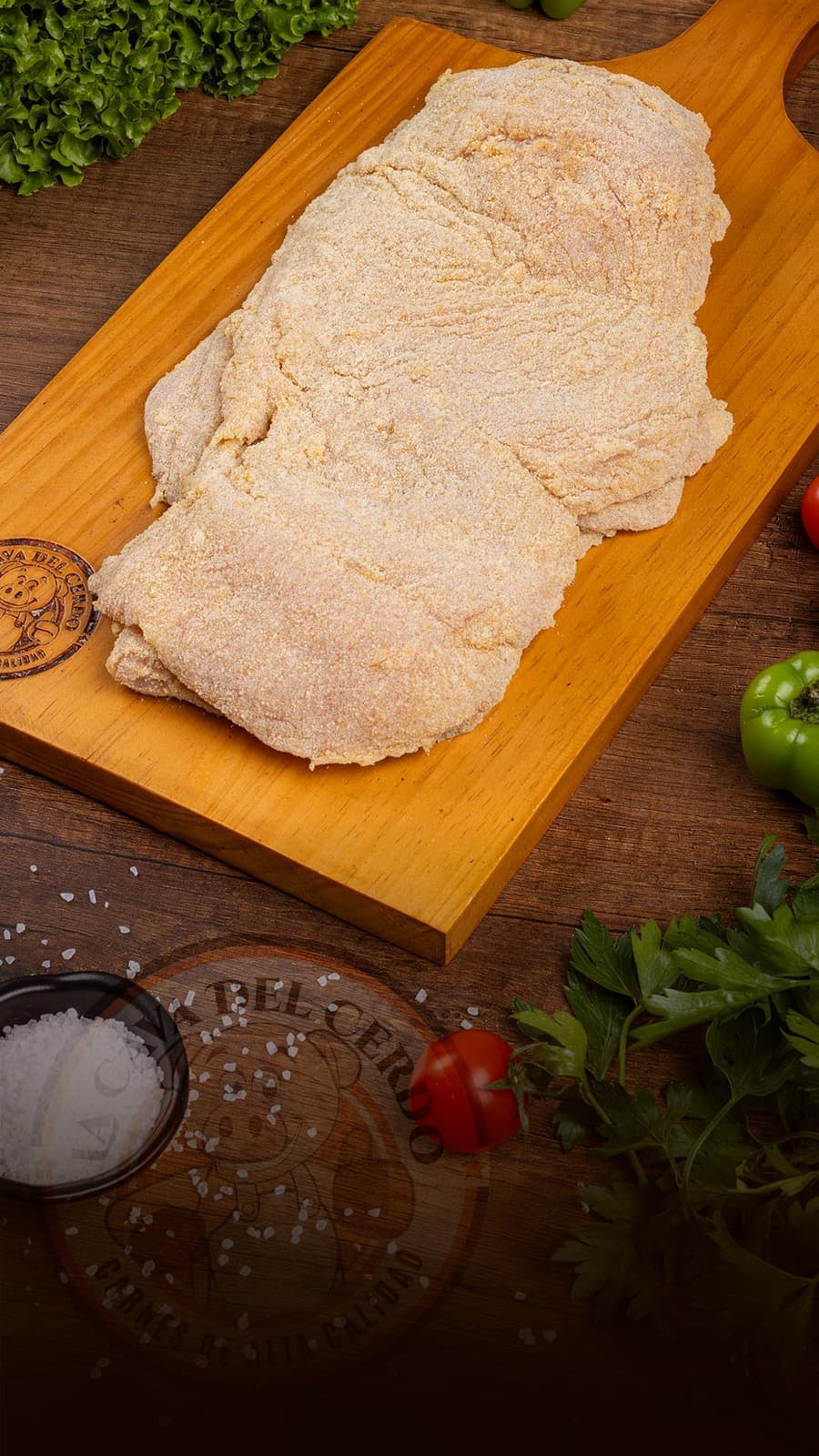 Chuleta de Pollo sobre tabla de madera, La Cava del Cerdo