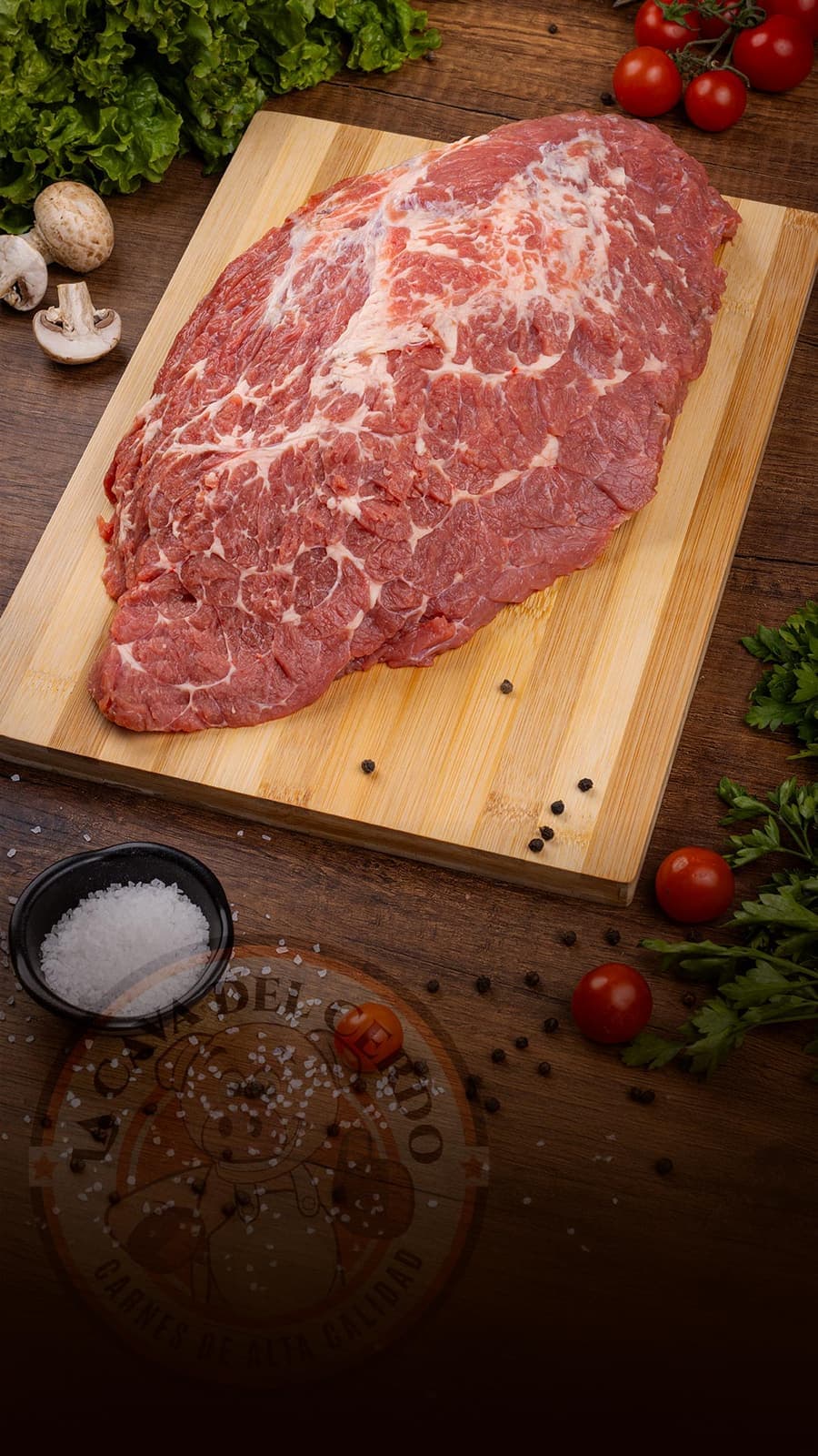 Morrillo sobre tabla de madera, La Cava del Cerdo
