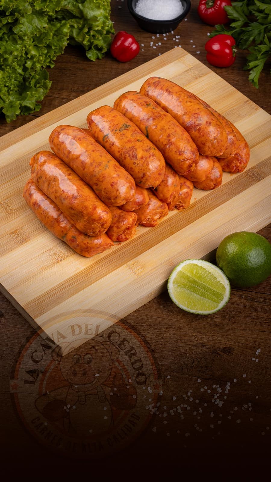 Chorizo Antioqueño sobre tabla de madera, La Cava del Cerdo