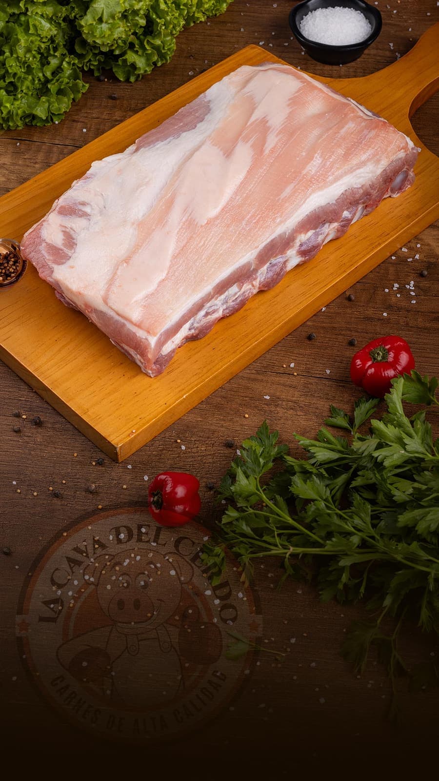 Costilla San Luis sobre tabla de madera, La Cava del Cerdo
