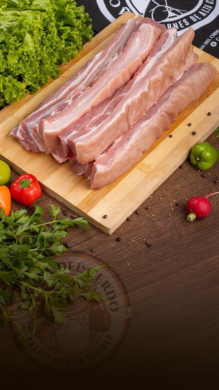 Panceta sobre tabla de madera, La Cava del Cerdo